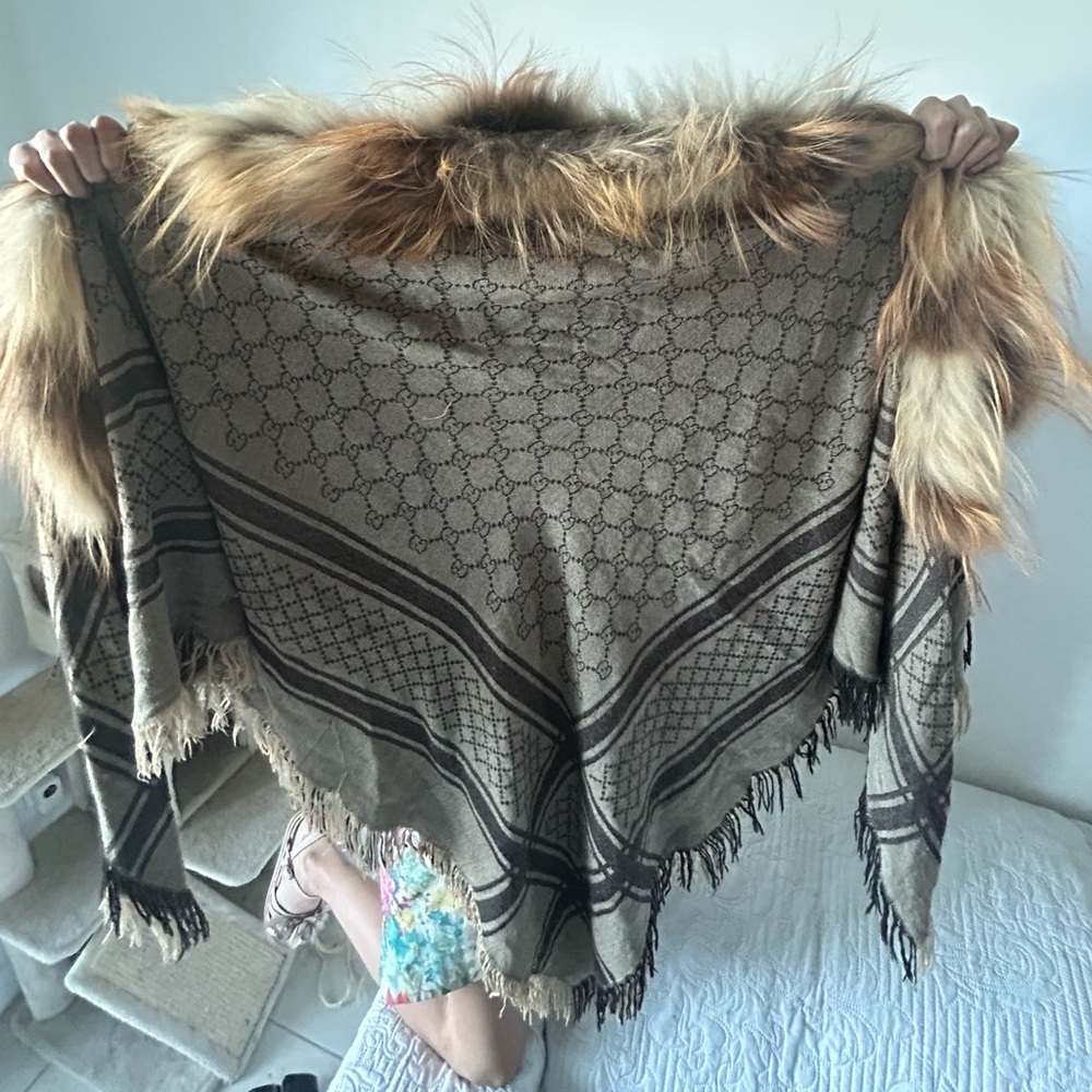 Gucci Elegant Brown and Tan Wrap with Fur Accent